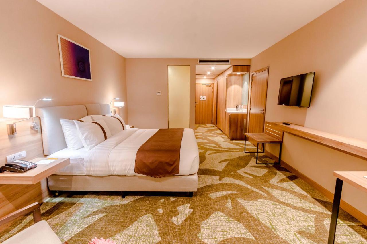 Holiday Inn Ulaanbaatar By Ihg Exterior photo