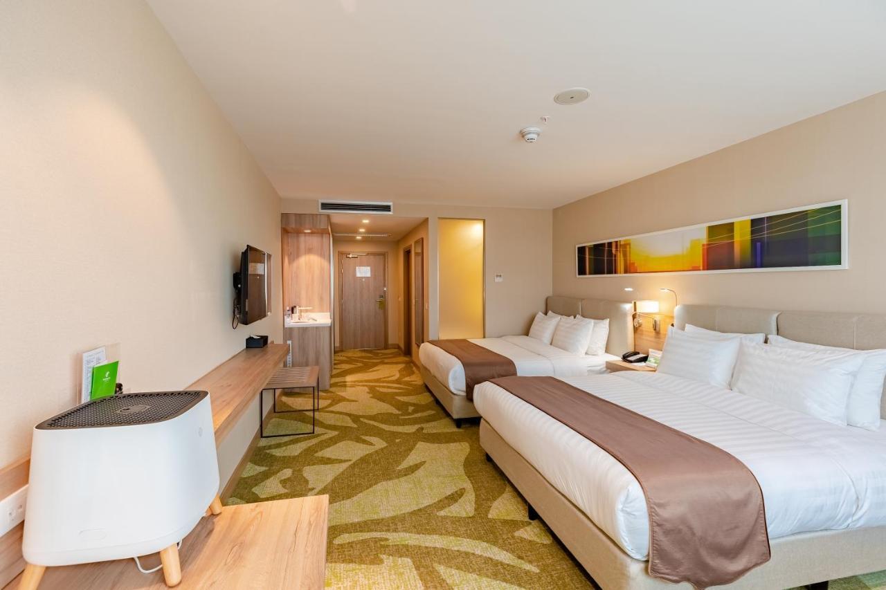 Holiday Inn Ulaanbaatar By Ihg Exterior photo