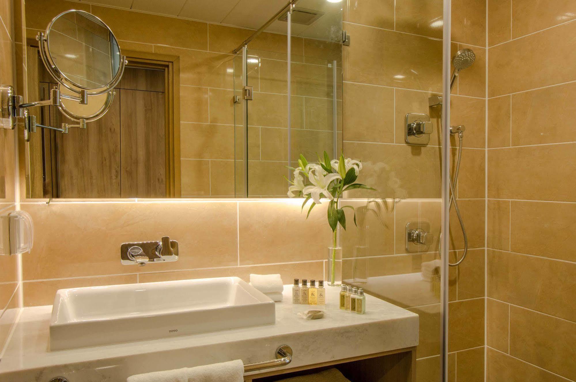 Holiday Inn Ulaanbaatar By Ihg Exterior photo