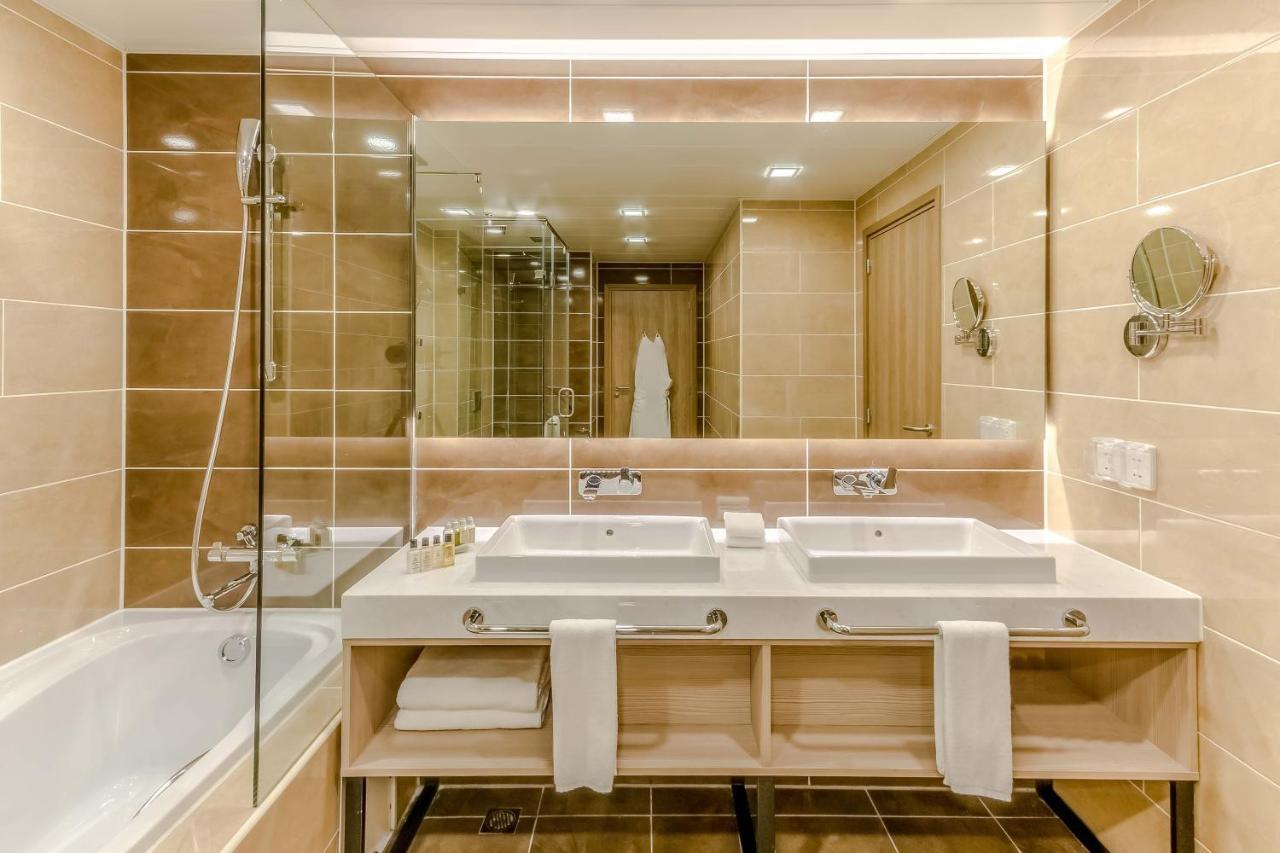 Holiday Inn Ulaanbaatar By Ihg Exterior photo